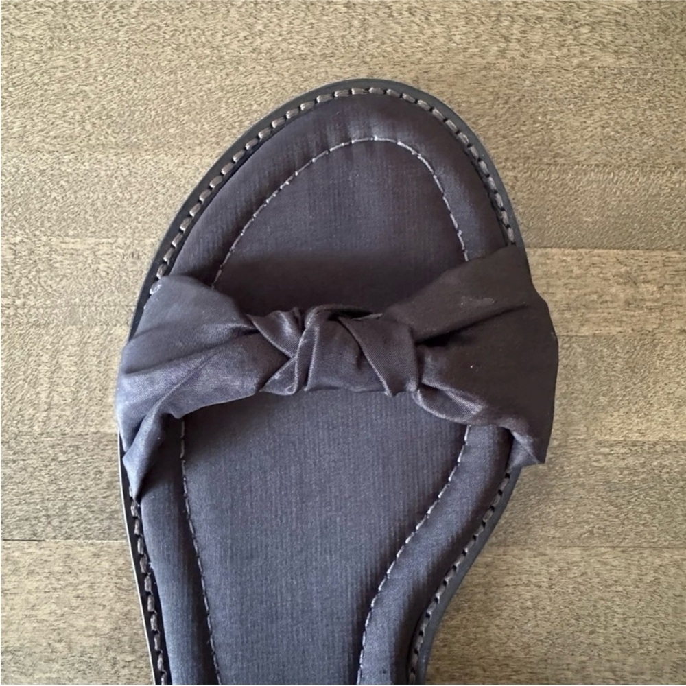 Reformation Cassidy Knotted Bow Sandal - Picture 7 of 14